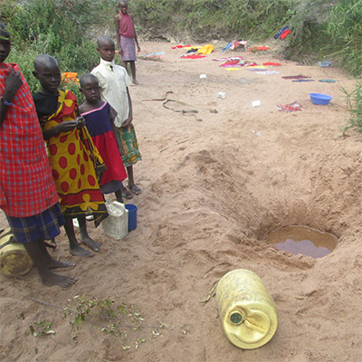 Maasai-Children-in-Kenya-at-a-watering-hole